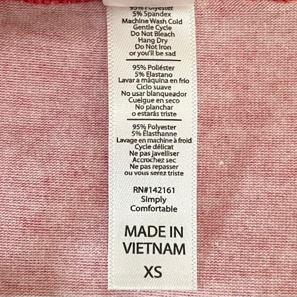 🌺 LuLaRoe Perfect Tee Disney Miss Piggy Scoop Neck Short Sleeve Top Size XS NWT - Picture 11 of 12